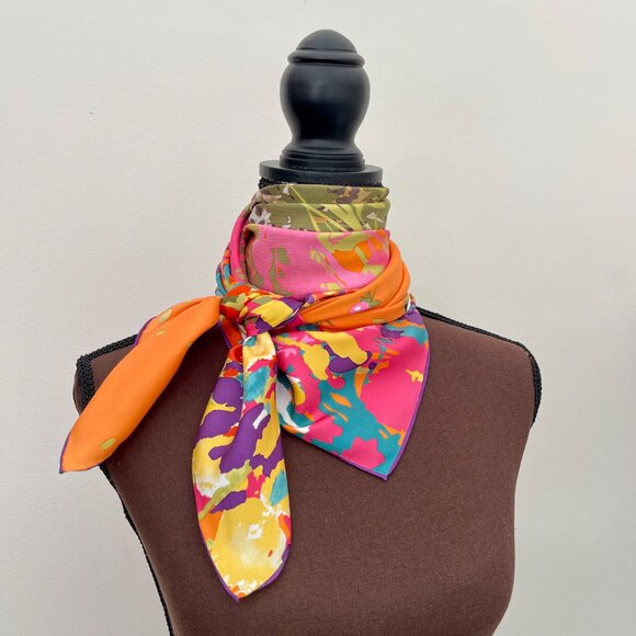 Salvatore Ferragamo Scarf Leopard in Flower Garden Pink Multicolor Scarf - Picture 14 of 16